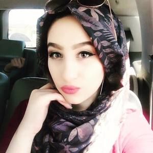 Meet your Posher, Nour